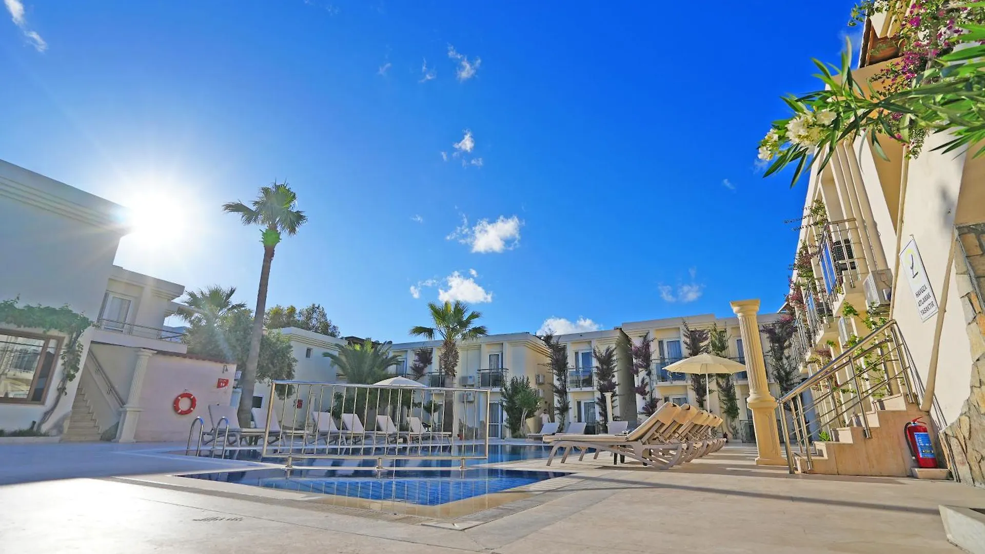 Oemer Aybak Beach Hotel Бодрум