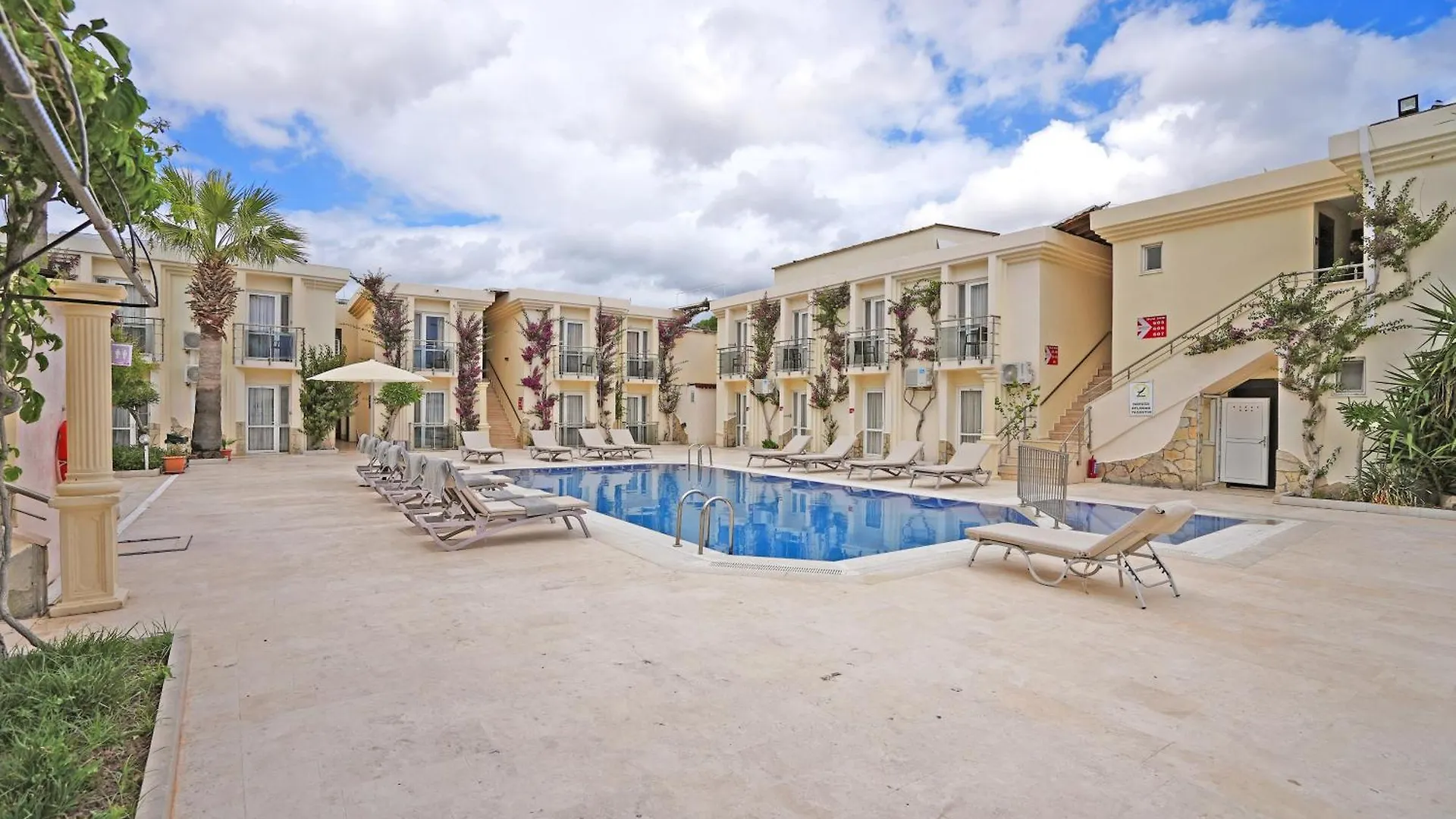 Oemer Aybak Beach Hotel Bodrum